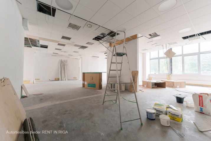 Объявление. Торгово-офисные помещения в портовом терминале \'Port Magnat\'.  Помещение расположено в фасадном Цена: 1665 EUR/мес. Foto #9