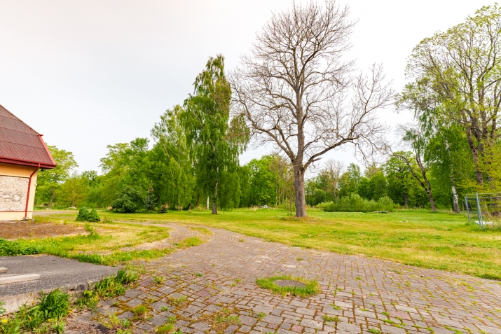 Объявление. For sale: a 3-story private house in Salaspils by the Daugava River with a 2.3 ha plot of land.  Цена: 449000 EUR Foto #6