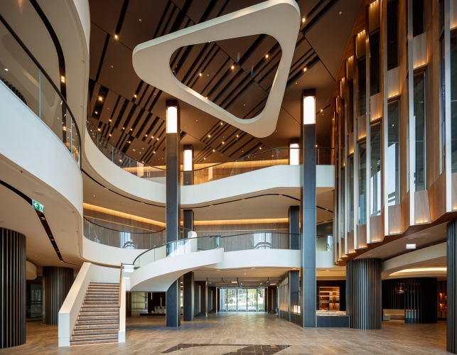 Sludinājumi. Birojs Zunda Towers 7. stāvā. Izsmalcināta darba vide biznesa mēroga paplašināšanai A klases biroju Cena: 19575 EUR/mēn Foto #2