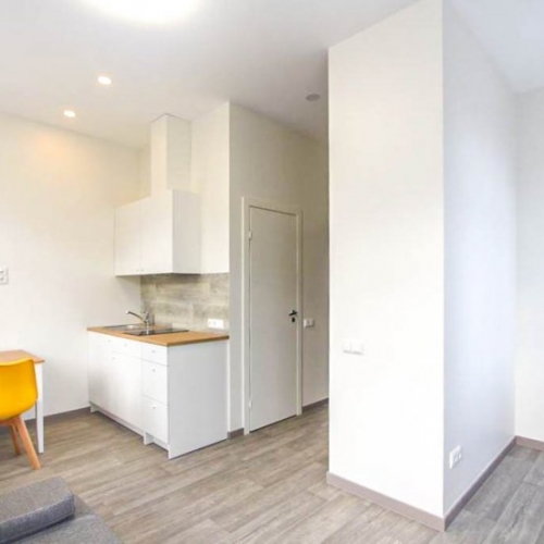 Sludinājumi. Piedāvājam investīcijas objektu, īres māju Rīgā. Ēka pilnība rekonstruētā 2020. gadā. Plašs zemes Cena: 650000 EUR Foto #7