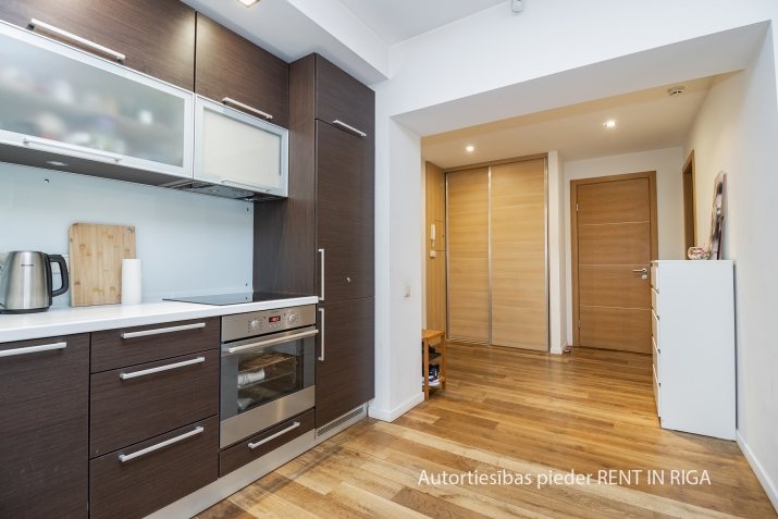 Sludinājumi. Mājīgs 2-istabu dzīvoklis City Star projektā komforta cienītājiem.   Dzīvokli radījusi profesionāla Cena: 150000 EUR Foto #5