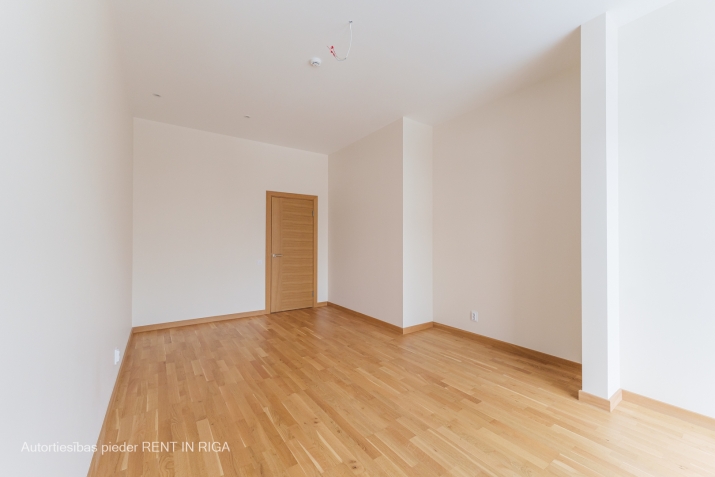 Sludinājumi. Apartamenti ar satreicošu panorāmas skatu un ar plašu terasi, unikālā projektā pašā Jūrmalas Cena: 340000 EUR Foto #2