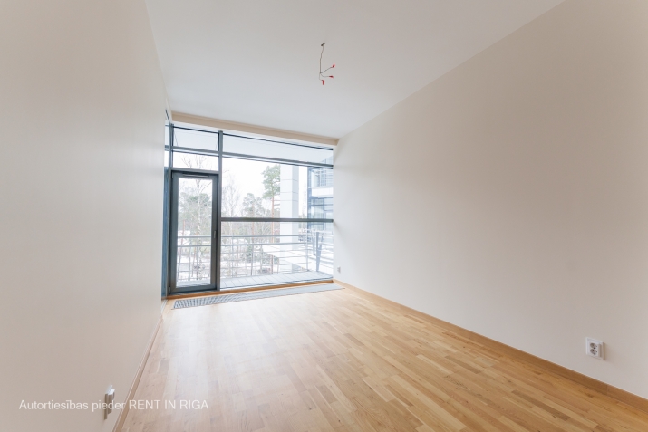 Sludinājumi. Apartamenti ar satreicošu panorāmas skatu un ar plašu terasi, unikālā projektā pašā Jūrmalas Cena: 340000 EUR Foto #3