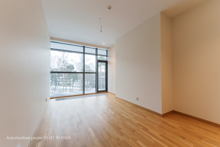 Sludinājumi. Apartamenti ar satreicošu panorāmas skatu un ar plašu terasi, unikālā projektā pašā Jūrmalas Cena: 340000 EUR Foto #5