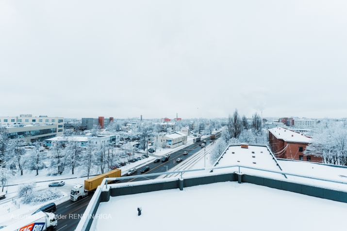 Sludinājumi. Birojs ar 3 telpām 7.stāvā Ganību dambī 36.  + 1 lielā telpa 48 kvm, 2 kabineti, katrs 14 kvm, un 1 Cena: 449 EUR/mēn Foto #8