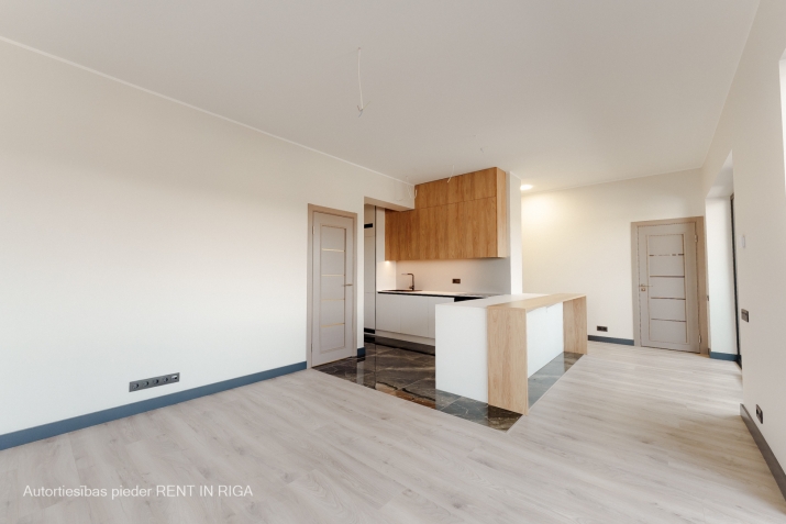 Sludinājumi. Izvēlies klusumu, bet pilsētas tuvumu. Penthouse projektā \'APIŅI\'.   Iedomājies - energoefektīvs Cena: 339900 EUR Foto #2