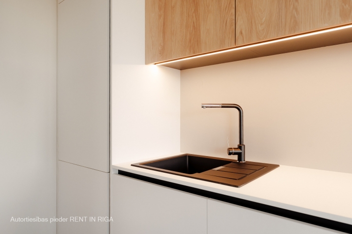 Sludinājumi. Izvēlies klusumu, bet pilsētas tuvumu. Penthouse projektā \'APIŅI\'.   Iedomājies - energoefektīvs Cena: 339900 EUR Foto #3