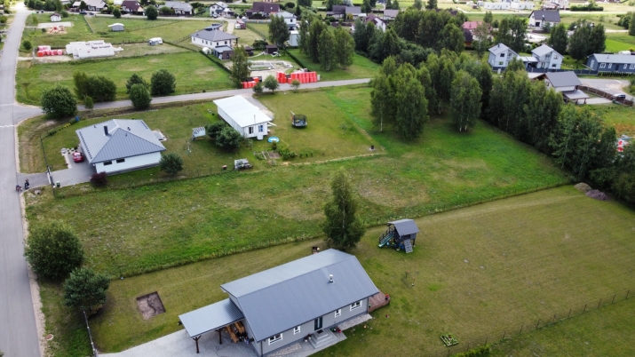Sludinājumi. Apbūves zeme  privātmāju rajonā Jaunolainē. Zemes gabala platība 2802 m2, regulāra taisnstūra Cena: 57000 EUR Foto #3
