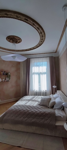 Sludinājumi. Pārdošanā eleganti renovēts dzīvoklis prestižajā Rīgas Klusajā centrā  Piedāvājumā dzīvoklis ar Cena: 289000 EUR Foto #1