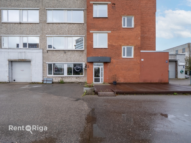 Sludinājumi. Izīrē kafejnīcas telpas Skanstē.  Telpu grupas izmantošanas veids - kafejnīca (kods 1230). Ir Cena: 1200 EUR/mēn Foto #2