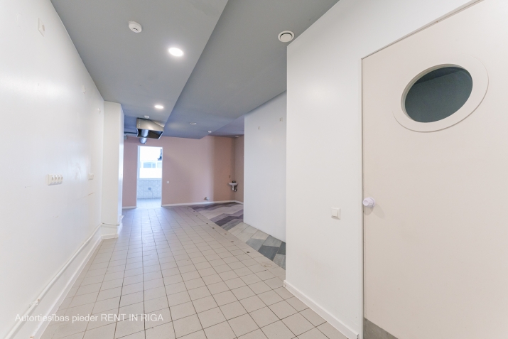 Sludinājumi. Izīrē kafejnīcas telpas Skanstē.  Telpu grupas izmantošanas veids - kafejnīca (kods 1230). Ir Cena: 1200 EUR/mēn Foto #8