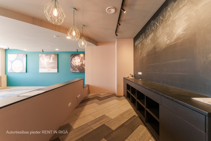 Sludinājumi. Izīrē kafejnīcas telpas Skanstē.  Telpu grupas izmantošanas veids - kafejnīca (kods 1230). Ir Cena: 1200 EUR/mēn Foto #6