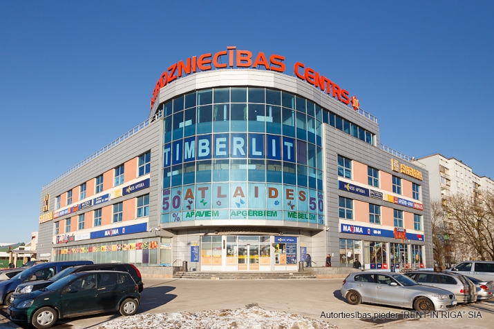 Объявление. Tiek iznomāta tirdzniecības platība T/C \'Sahāra\'  Ēkas pamatnomnieks pārtikas veikals \'Maxima\'.  Цена: 210 EUR/мес. Foto #3