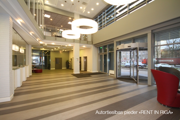 Sludinājumi. Mūsdienīgs birojs 5-stāvā.  + Telpās ūdens, kanalizācija; + papildus nomas maksai jāveic komunālie Cena: 720 EUR/mēn Foto #7