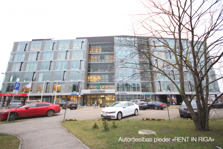 Sludinājumi. Mūsdienīgs birojs 5-stāvā.  + Telpās ūdens, kanalizācija; + papildus nomas maksai jāveic komunālie Cena: 720 EUR/mēn Foto #9
