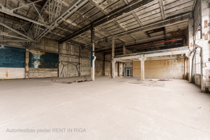 Sludinājumi. Plašas, gaišas ražošanas telpas ar biroju, garderobēm, dušām, WC.  Lokācija: Uriekstes iela 4a, Cena: 2500 EUR/mēn Foto #6