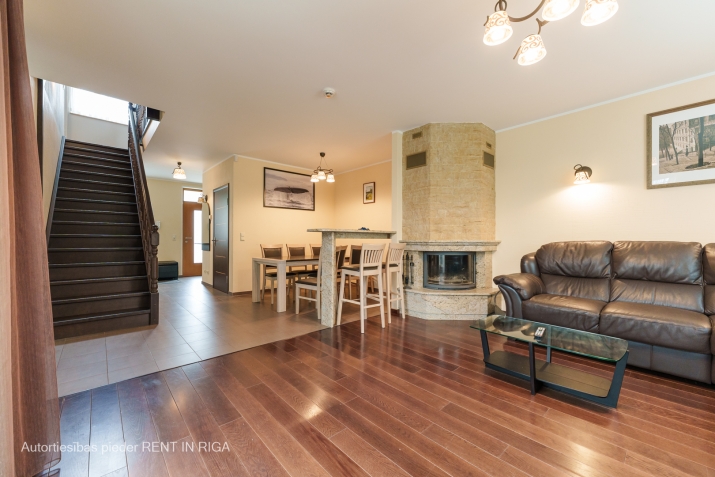 Объявление. Предлагаем преобрести дом в благоустроенном посёлке Салиена, идеально расположенный между Ригой и Цена: 360000 EUR Foto #8