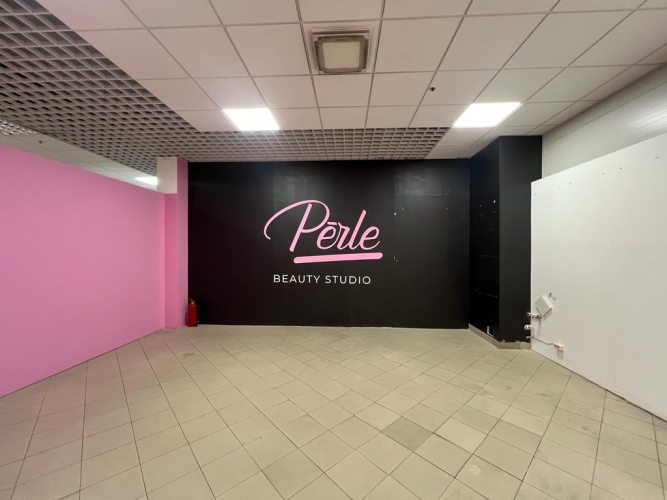 Sludinājumi. Iznomā telpas T/C IXO Zolitūdē.   + 2.stāvs; + Ir ūdens pieslēgums; + Pie ēkas bezmaksas Cena: 285 EUR/mēn Foto #2