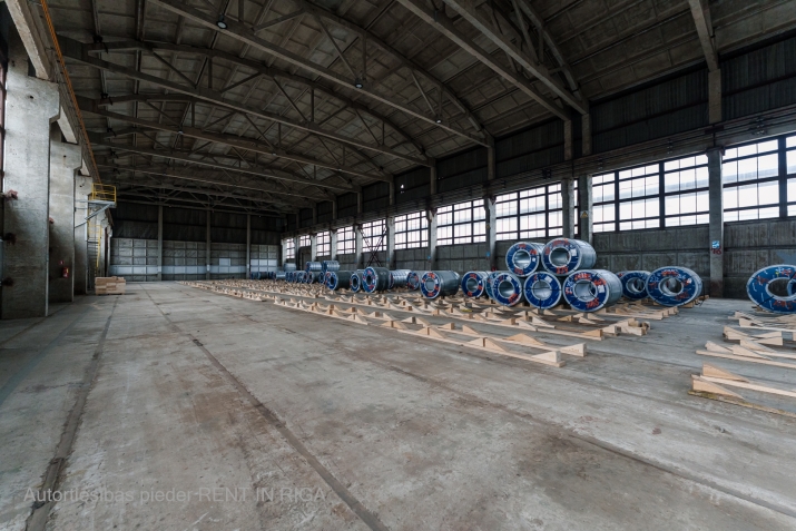 Объявление. Склад 4 на промышленной территории по адресу улица Брасла, 24.  Склад состоит из одного большого Цена: 9000 EUR/мес. Foto #2