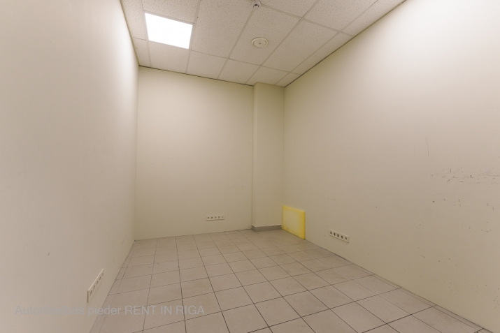 Sludinājumi. Piedāvājumā telpas Ķengaragā.  + 4. stāvs; + Platība sastāv no atvērta telpas; + Ventilācija; + Cena: 576 EUR/mēn Foto #9