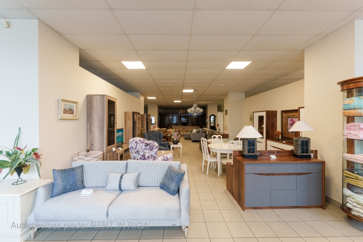 Sludinājumi. Piedāvājumā telpas Ķengaragā.  + 1. stāvs; + Platība sastāv no atvērta telpas; + Nomniekam Cena: 5808 EUR/mēn Foto #7