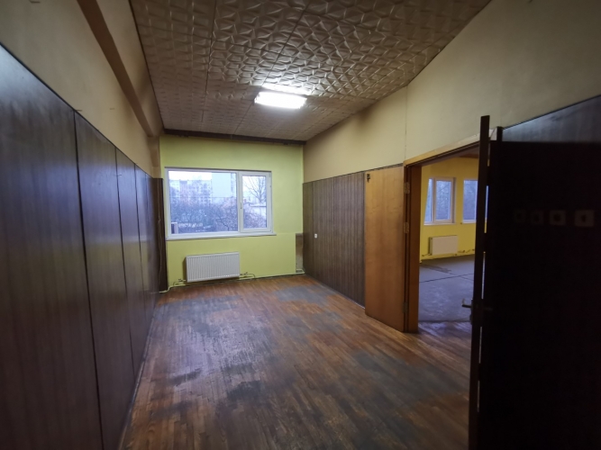Sludinājumi. Iznomā bijušo aktu zāli industriālajā parkā.  Zāle atrodas 2.stāvā. Telpas sastāv no lielās zāles Cena: 511 EUR/mēn Foto #7