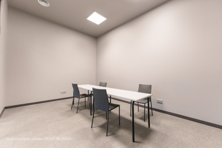Sludinājumi. Izīrē biroju Krasta ielā. Pilnībā renovēta ēka.  Telpas var aprīkot atbilstoši nomnieka vajadzībām. Cena: 6460 EUR/mēn Foto #6