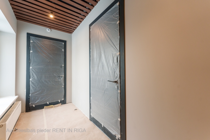 Sludinājumi. Moderns un ērts 1 istabu dzīvoklis pārdošanā Apšu Rezidence. Jūsu dzīvoklī būs viena istaba Cena: 85790 EUR Foto #9