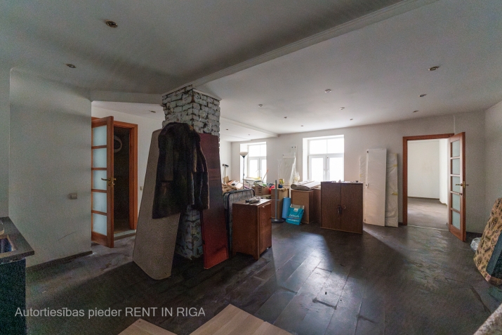 Sludinājumi. Namīpašums Vecrīgā.  Pirmajā stāvā atrodas tirdzniecības telpas (Late Night Munchies ēstuve), Cena: 700000 EUR Foto #5