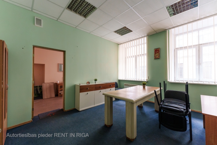 Sludinājumi. Namīpašums Vecrīgā.  Pirmajā stāvā atrodas tirdzniecības telpas (Late Night Munchies ēstuve), Cena: 700000 EUR Foto #8