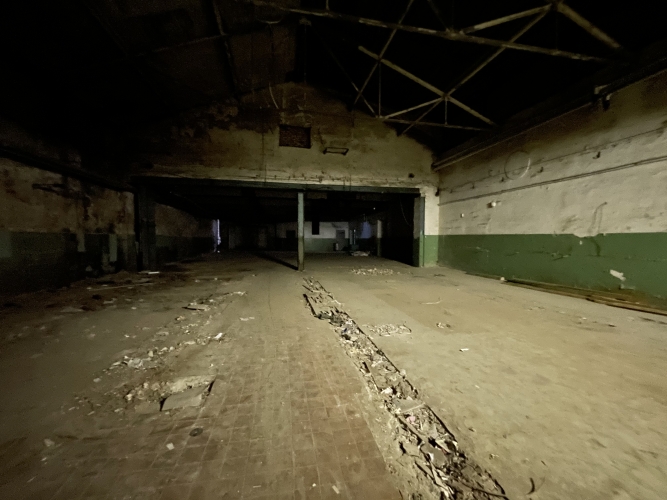 Sludinājumi. Noliktavas telpas Juglā 1 stāvā. Platība sastāv no  atvērta tipa telpas.  Iespējams ūdens un Cena: 2100 EUR/mēn Foto #4