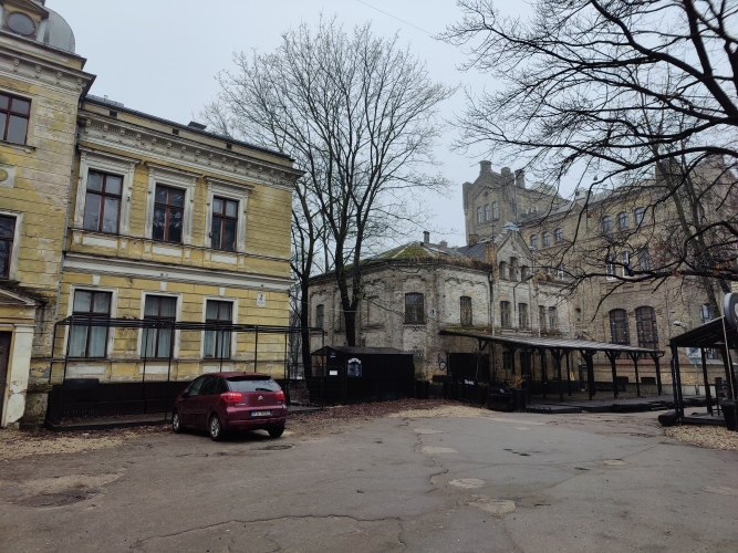 Sludinājumi. Vēsturiska villa Rīgas centrā.  Īpašums sastāv no 2 zemes gabaliem (3591 un 536 kvm) un no 3 Cena: 3e+06 EUR Foto #6