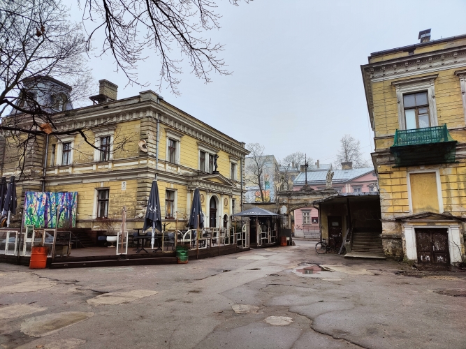 Sludinājumi. Vēsturiska villa Rīgas centrā.  Īpašums sastāv no 2 zemes gabaliem (3591 un 536 kvm) un no 3 Cena: 3e+06 EUR Foto #4