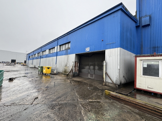 Sludinājumi. Kravu ostas terminālis \'Port Magnat\' piedāvā nomāt noliktavu telpas.  Noliktava BEZ apkures. Cena: 3440 EUR/mēn Foto #8