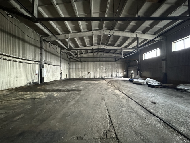 Sludinājumi. Kravu ostas terminālis \'Port Magnat\' piedāvā nomāt noliktavu telpas.  Noliktava BEZ apkures. Cena: 3440 EUR/mēn Foto #5