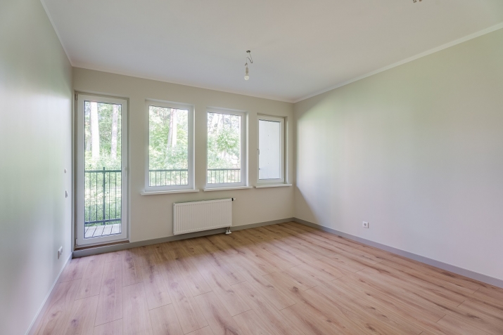 Sludinājumi. Piedāvājumā mūsdienīgs 2 istabu dzīvoklis ar pilnu apdari renovētā projektā Priežu Nami, Kr. Cena: 91800 EUR Foto #7