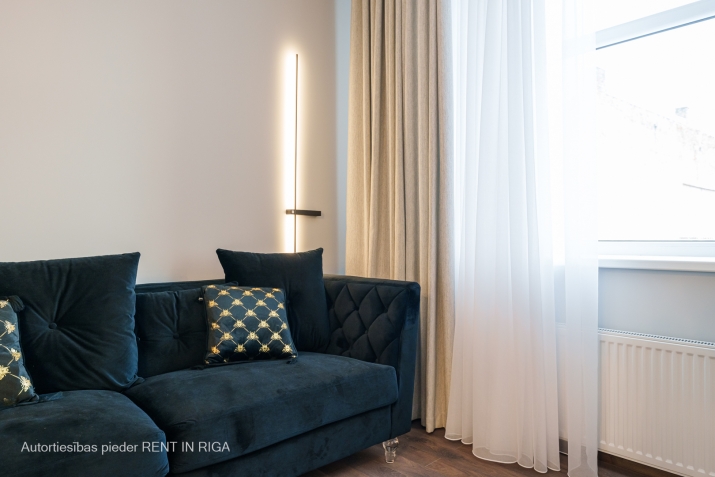 Sludinājumi. Pārdodu lielisku 3 istabu dzīvokli Rīgas centrā  Jūsu dzīvoklī būs divas izolētas istabas, Cena: 164000 EUR Foto #2