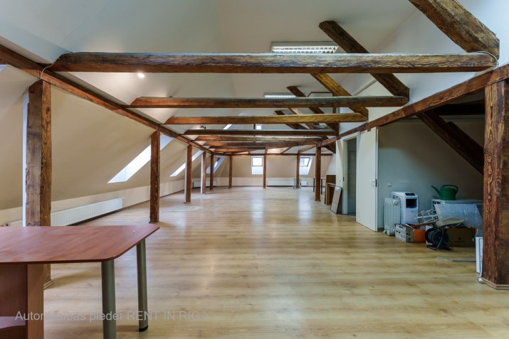 Sludinājumi. Piedāvājumā telpas Kr.Barona un Tallinas ielas krustojumā.  + Lieliska lokācija pilsētas centra; + Cena: 560 EUR/mēn Foto #5