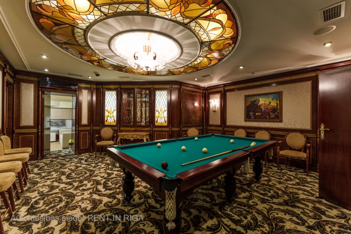 Объявление. Эксклюзивные клубные помещения в Тихом центре.  Собственность состоит из 3 больших меблированных Цена: 200000 EUR Foto #2