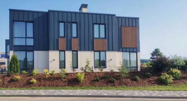 Объявление. В поселке Saliena современная 2-х этажная вилла с полной качественной отделкой и оборудованием.  Цена: 670000 EUR Foto #3