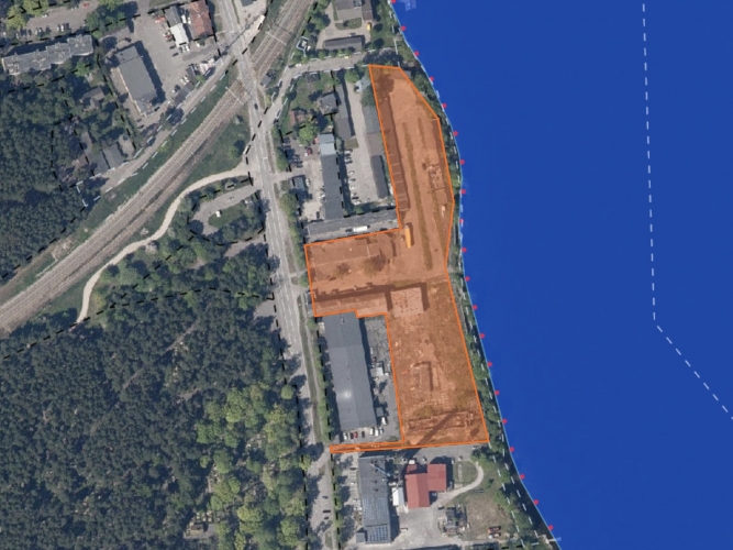 Sludinājumi. Tiek iznomāts ekskluzīvs zemes gabalu ar tiešu piekļuvi upes krastam, vairāk nekā 300m krasta Cena: 2000 EUR/mēn Foto #5