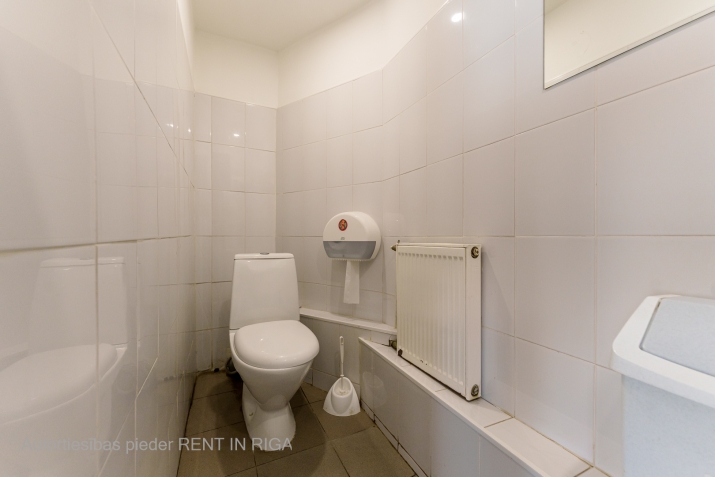 Объявление. Коммерческое помещение в аренду в Плавниеках  Помещения подходят для коммерческих целей или Цена: 600 EUR/мес. Foto #8