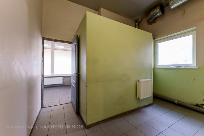 Объявление. Коммерческое помещение в аренду в Плавниеках  Помещения подходят для коммерческих целей или Цена: 600 EUR/мес. Foto #5