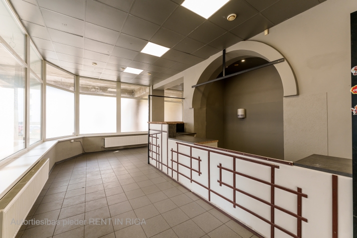 Объявление. Коммерческое помещение в аренду в Плавниеках  Помещения подходят для коммерческих целей или Цена: 600 EUR/мес. Foto #1