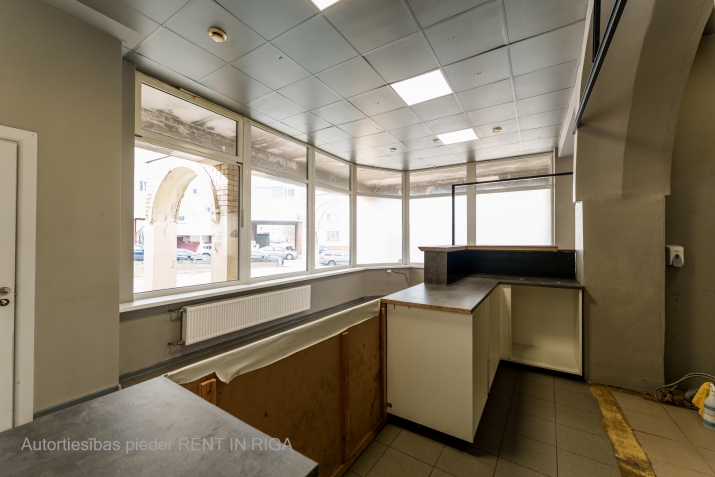 Объявление. Коммерческое помещение в аренду в Плавниеках  Помещения подходят для коммерческих целей или Цена: 600 EUR/мес. Foto #3