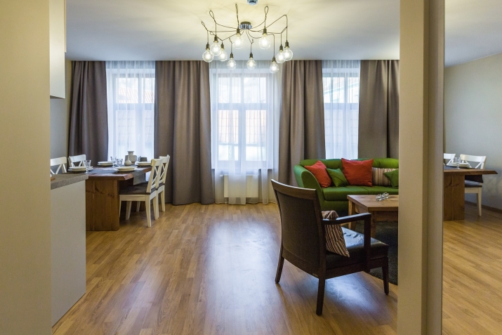 Объявление. Новый, небольшой дом в Вецриге.  Здание построено в 2017 году. В нем находится 4 квартиры, которые Цена: 1.8e+06 EUR Foto #6