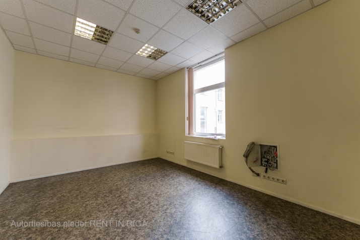 Объявление. Сдаются в аренду офисные помещения в бизнес центре Бривибас гатвес  + Водоснабжение; + 1 Цена: 564 EUR/мес. Foto #2