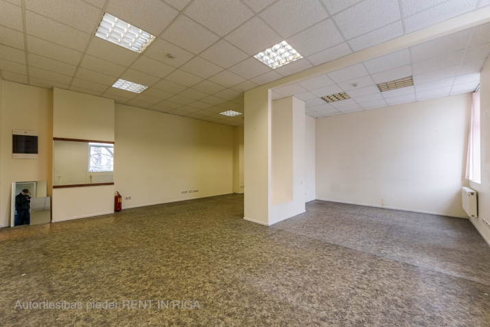 Объявление. Сдаются в аренду офисные помещения в бизнес центре Бривибас гатвес  + Водоснабжение; + 1 Цена: 564 EUR/мес. Foto #3