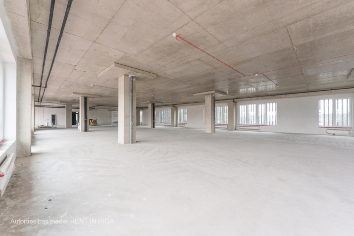 Sludinājumi. Jauns biroju komplekss Dzelzavas ielā ar gala apdari.  + Plašas \'OPEN SPACE\' telpas\' + piedāvājumā Cena: 11100 EUR/mēn Foto #5