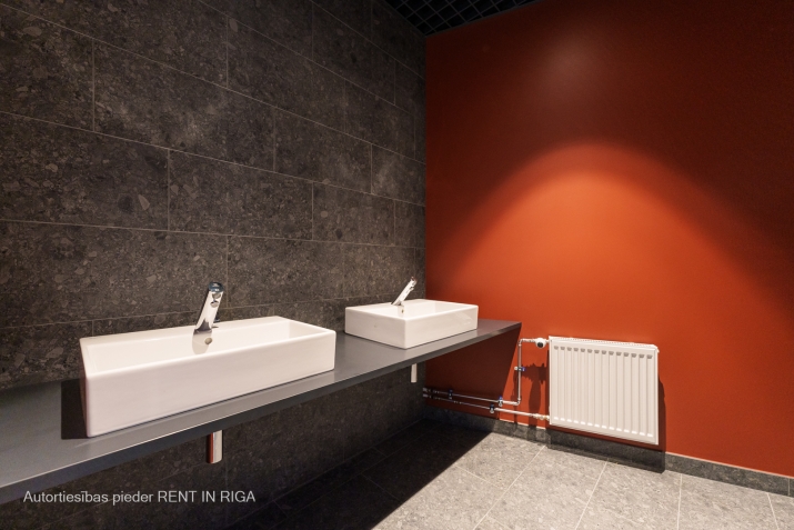 Sludinājumi. Jauns biroju komplekss Dzelzavas ielā ar gala apdari.  + Plašas \'OPEN SPACE\' telpas\' + piedāvājumā Cena: 11100 EUR/mēn Foto #7